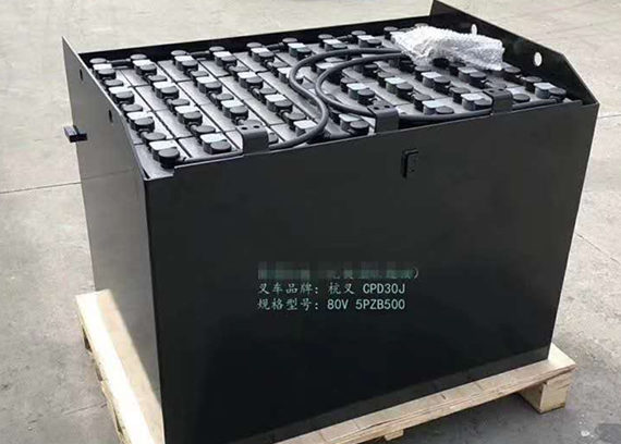 電動叉車蓄電池串聯(lián)使用需通過裝置進行保護