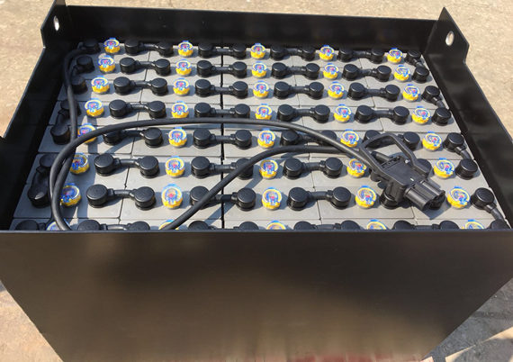 電動叉車蓄電池充電機(jī)設(shè)計及深度放沖電技巧